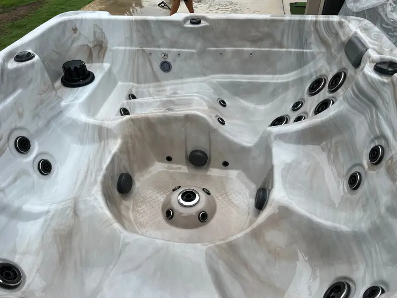 A marbled shell with a deep footwell